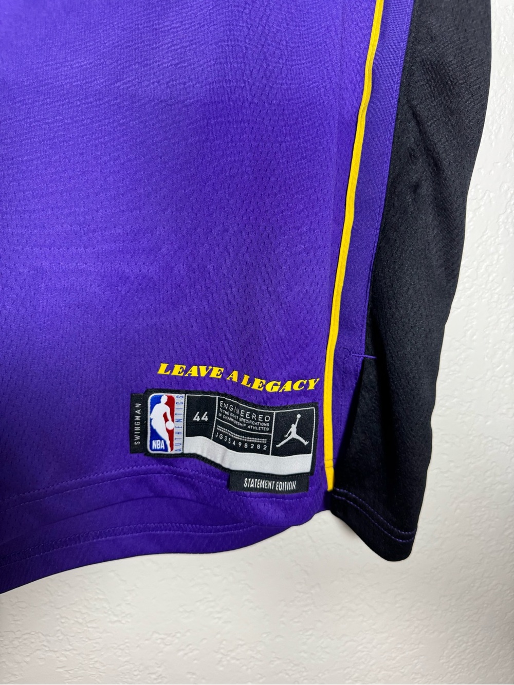 Los Angeles Lakers LeBron James #23 Statement Edition Basketball Jersey Men’s 44 - Picture 5 of 6